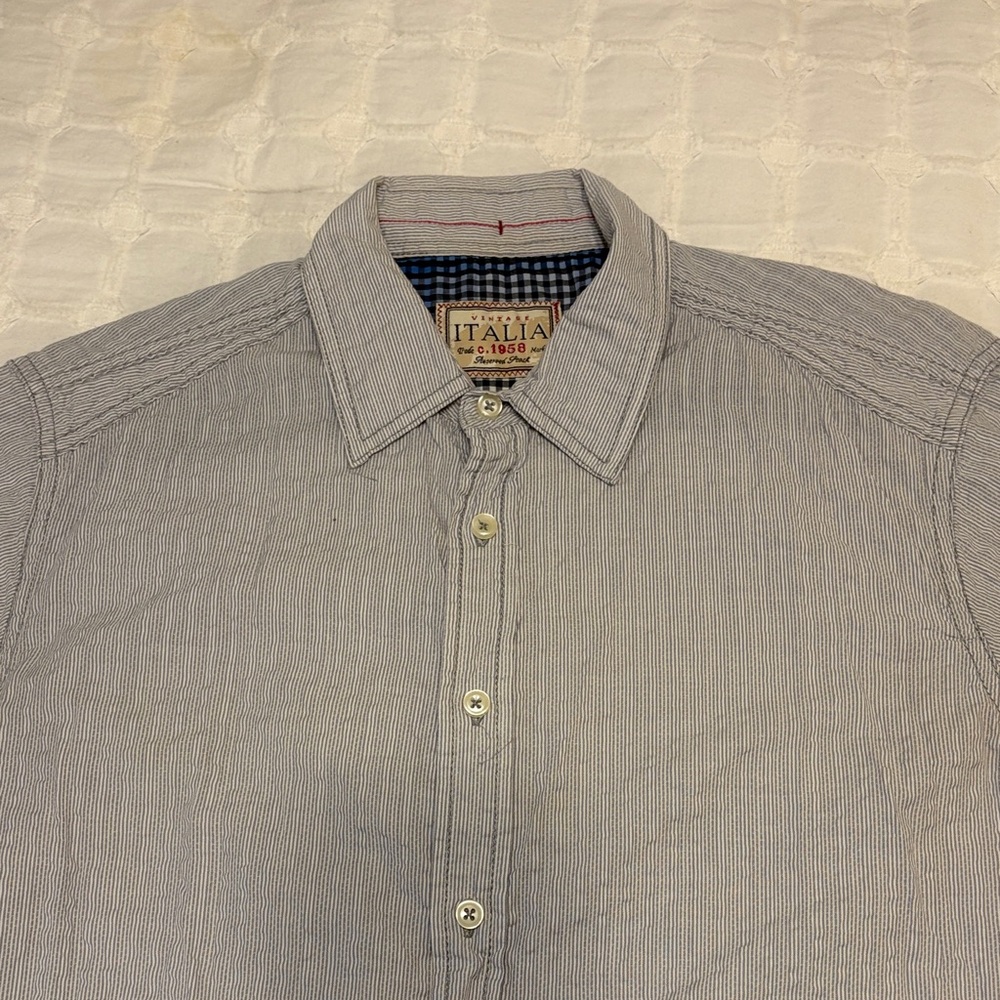 Italina Light Gray Men's Casual Button Down Shirt